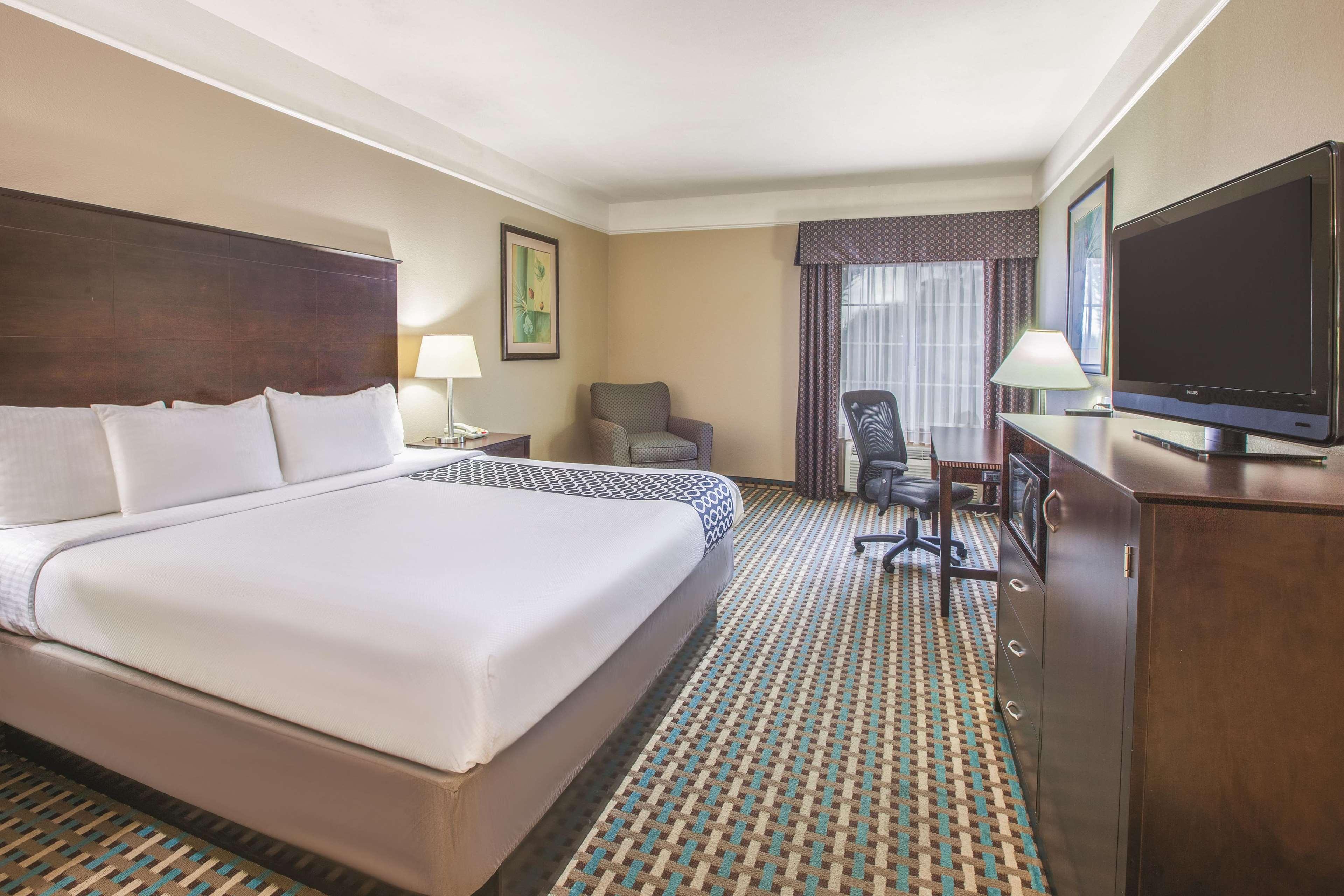 La Quinta By Wyndham Bay City Bagian luar foto